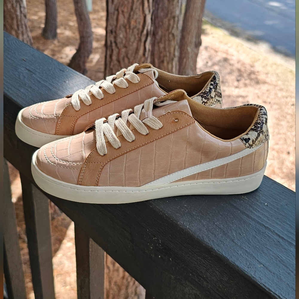 White Raven Kimia‎ White Multi Animal Print Sneakers 7 New